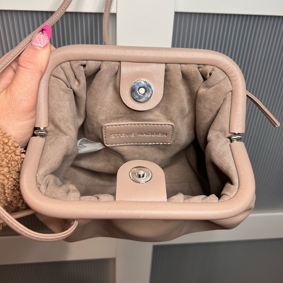 Steve Madden taupe crossbody - Picture 2 of 3